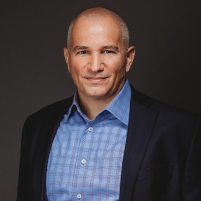 Robert R