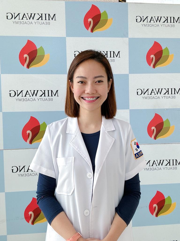 Emyliyana S