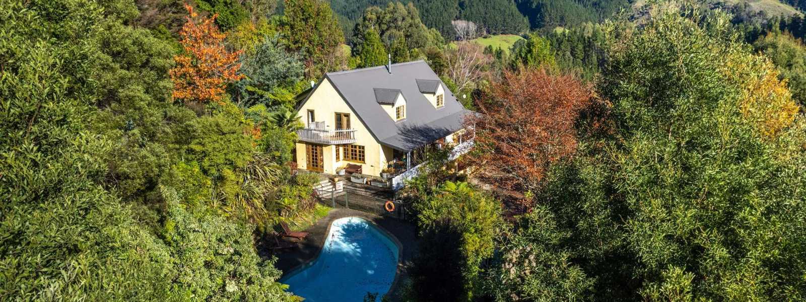 Eco Lodge Resort